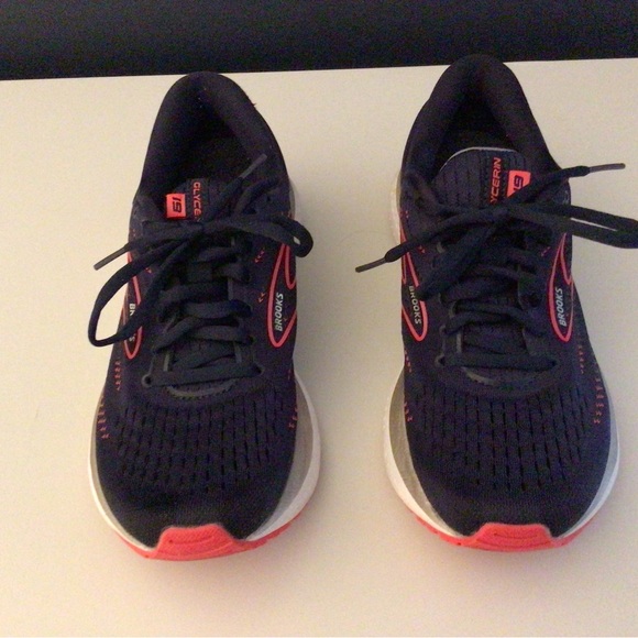 Women’s Brooks Glycerin 19 Running Sneakers. Size 8.  Dark Blue. VG condition. - Picture 2 of 7